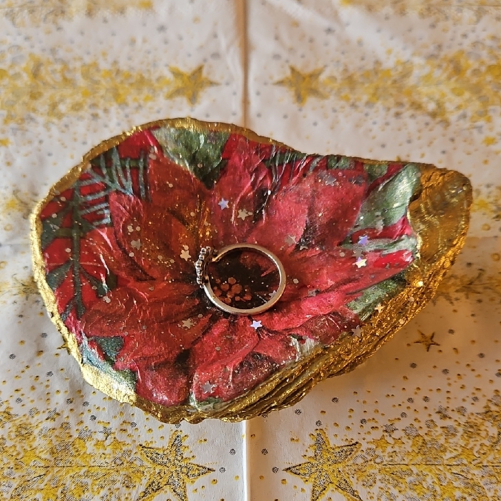 Decorative Oyster Shell Trinket Dish/Decor w/ Poinsettia Design.
